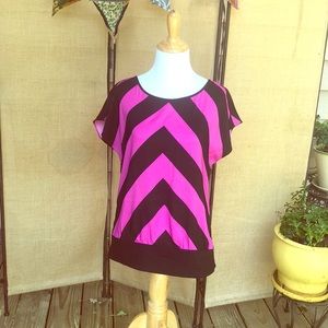 Ann Taylor Black and Pink Chevron Top Size 6